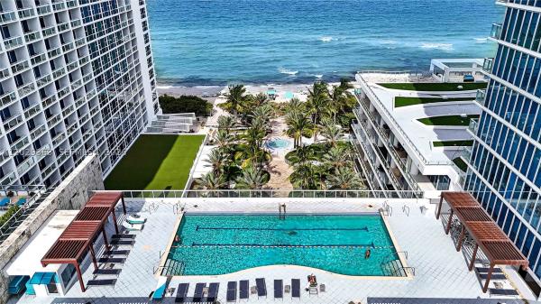 Central Carillon Beach, 6801 Collins Ave #315, Miami Beach, Florida 33141, image 2