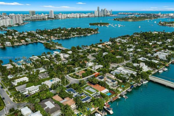 Di Lido Island, 455 W Dilido Dr, Miami Beach, Florida 33139, image 1