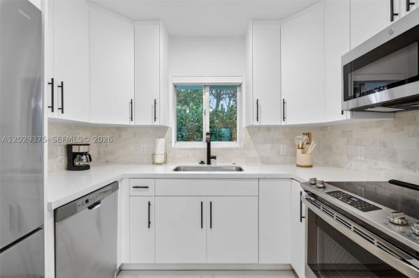 Haynsworth Beach, 8109 Harding Ave, Miami Beach, Florida 33141, image 2