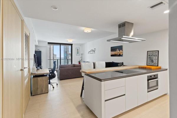 Brickell Flatiron, 1000 Brickell Plz #3303, Miami, Florida 33131, image 1