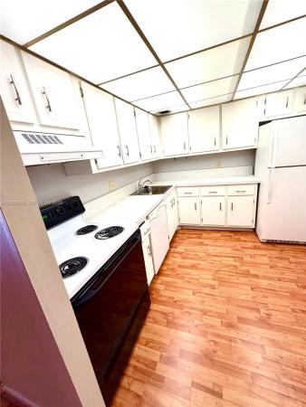 Danians South, 501 E Dania Beach Blvd #5-4D, Dania Beach, Florida 33004, image 1