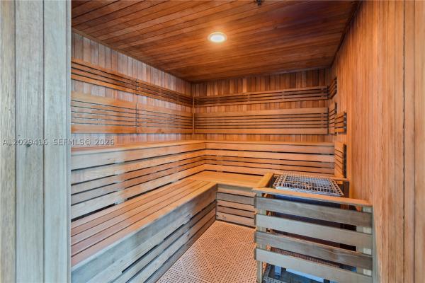 1800 Club, 1800 N Bayshore Dr #2308, Miami, Florida 33132, image 2