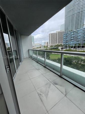 Icon Brickell Tower 1, 475 Brickell Ave #414, Miami, Florida 33131, image 1