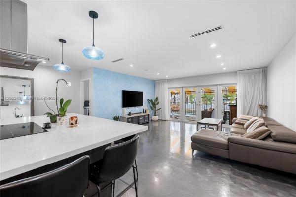 Windmill Gate, 16424 Briar Patch Pl, Miami Lakes, Florida 33014, image 1