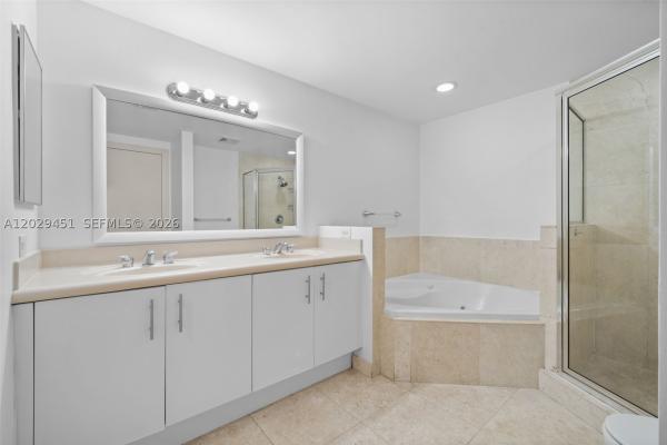 360, 7918 Harbor Island Dr #311, North Bay Village, Florida 33141, image 1