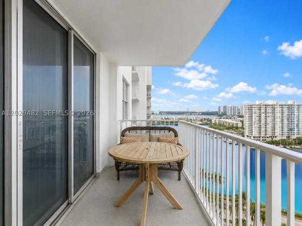 Admirals Port West, 2801 NE 183rd St #1805W, Aventura, Florida 33160, image 2