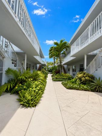Creek Club, 8000 Tatum Waterway Dr #4, Miami Beach, Florida 33141, image 1