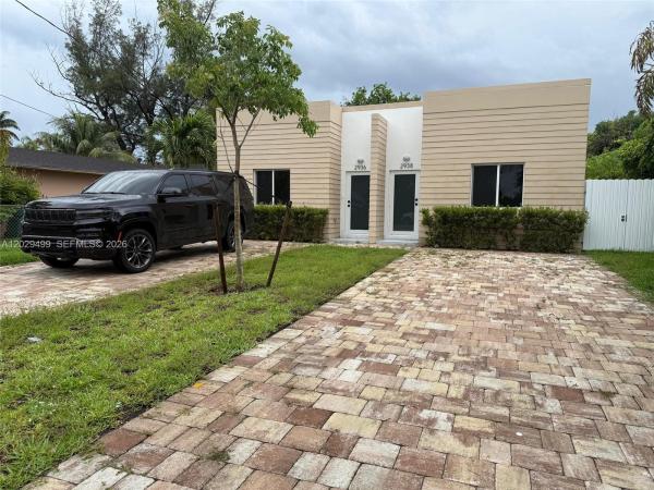 2938 NW 27th St #2938, Unincorporated Dade County, Florida 33142, image 1