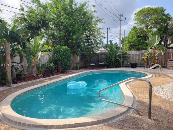 Cresthaven, 2560 NE 8th Ter, Pompano Beach, Florida 33064, image 3