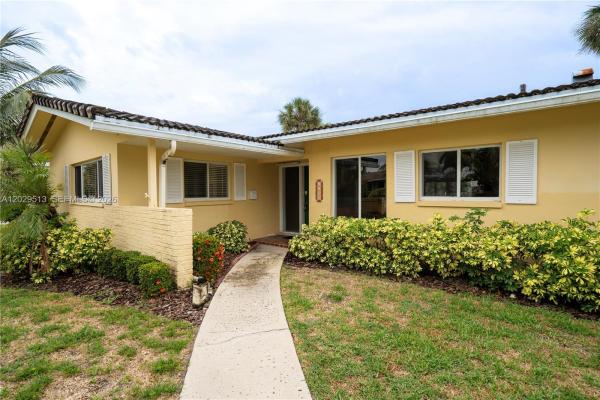 Boca Raton Square, 1104 SW 12th St, Boca Raton, Florida 33486, image 1