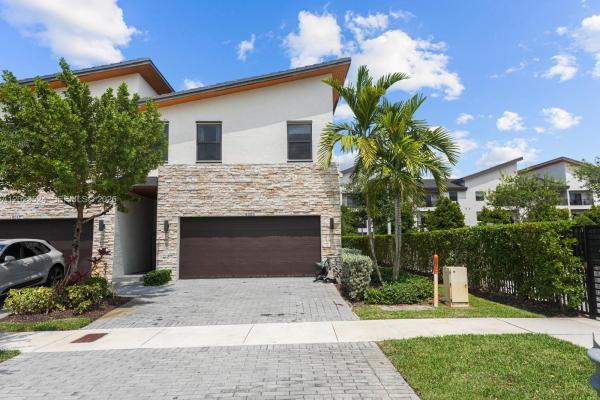Summit At Park Central, 8005 NW 104th Ct, Doral, Florida 33178, image 1