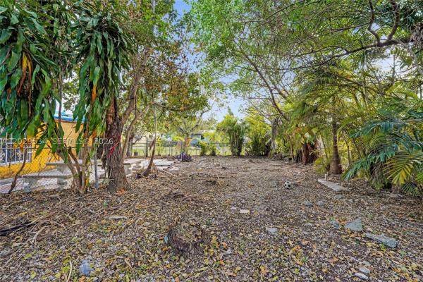 Homestead No HOA, 546 NW 8th Ave, Homestead, Florida 33030, image 1