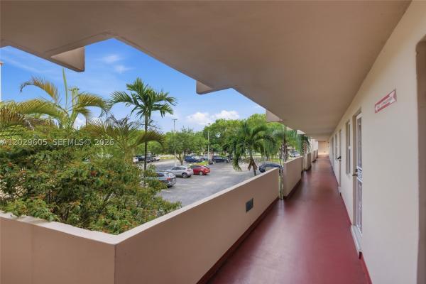 1501 NE 191st St #C217, Unincorporated Dade County, Florida 33179, image 2