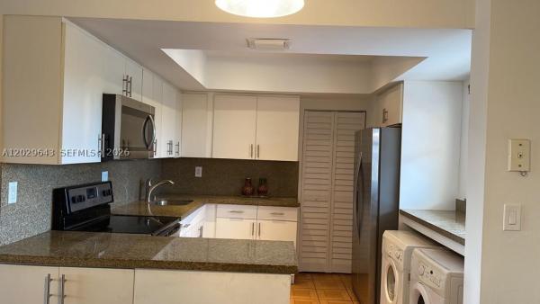 8775 Park Blvd #418, Unincorporated Dade County, Florida 33172, image 2