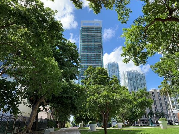 500 Brickell West, 55 SE 6th St #4000, Miami, Florida 33131, image 1