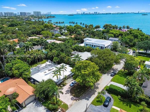 Bay Lure, 1255 NE 93rd St, Miami Shores, Florida 33138, image 2