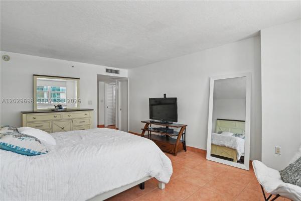 The Collins, 6917 Collins Ave #605, Miami Beach, Florida 33141, image 2