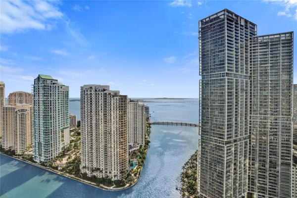 300 Biscayne Boulevard Way #3304C, Miami, Florida 33131, image 1