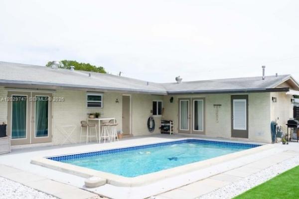 Bel Aire, 9827 SW 194th St, Cutler Bay, Florida 33157, image 1