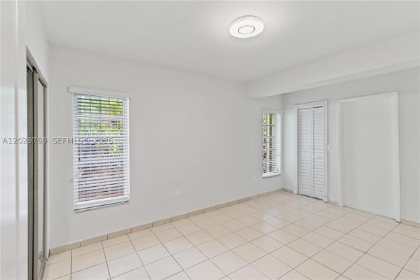 Avenue, 210 E 61st St, Hialeah, Florida 33013, image 2