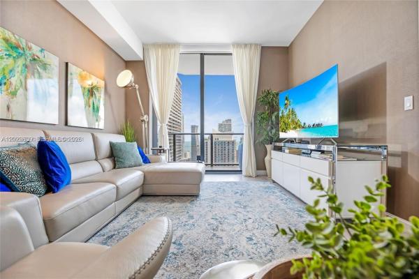 Brickell Heights East, 45 SW 9th St #4204, Miami, Florida 33130, image 1