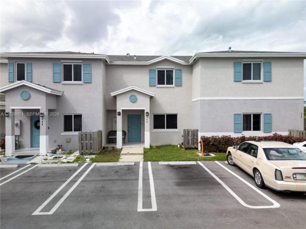 Forest Park Villas, 448 NW 12th Pl, Florida City, Florida 33034, image 2