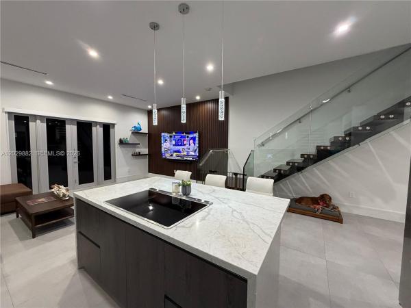3073 Carter St, Miami, Florida 33133, image 1