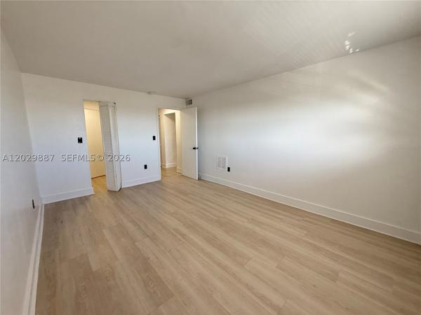 Biscayne Park Estates, 12215 W Dixie Hwy #304, North Miami, Florida 33161, image 1
