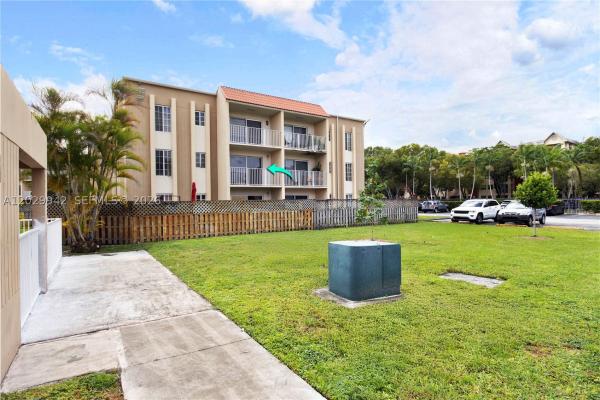 5201 Geneva Way #211, Doral, Florida 33166, image 1