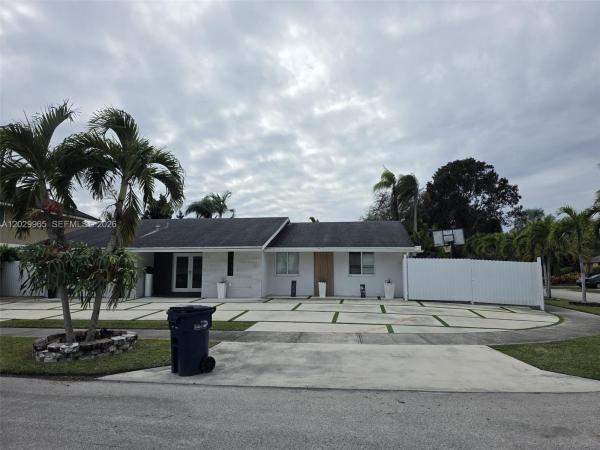 12910 SW 148th Street Rd, Unincorporated Dade County, Florida 33186, image 1
