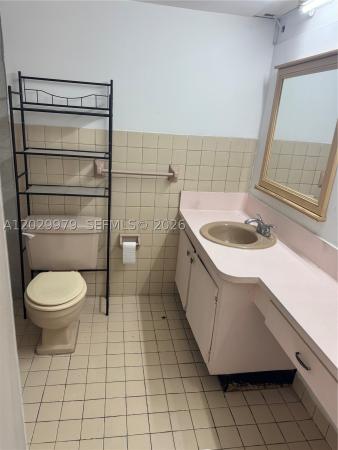 1710 NE 191st St #411-3, Unincorporated Dade County, Florida 33179, image 2