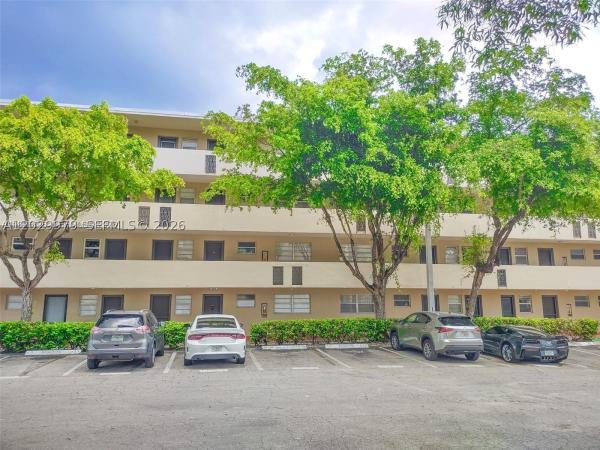 1710 NE 191st St #411-3, Unincorporated Dade County, Florida 33179, image 1