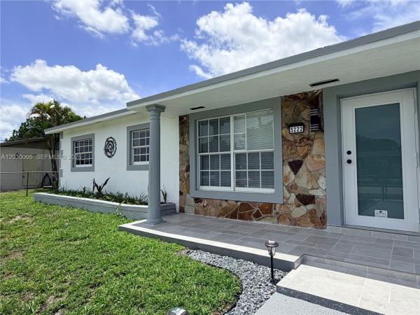 Bankers, 3222 NW 182nd St, Miami Gardens, Florida 33056, image 1