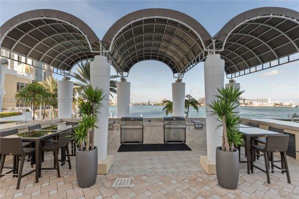 Two Tequesta Point, 808 Brickell Key Dr #3002, Miami, Florida 33131, image 1