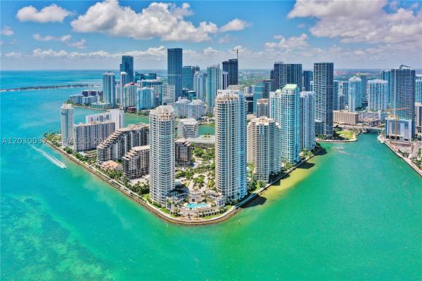 Two Tequesta Point, 808 Brickell Key Dr #3002, Miami, Florida 33131, image 2