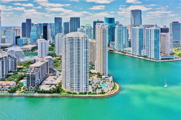 Two Tequesta Point, 808 Brickell Key Dr #3002, Miami, Florida 33131, image 2