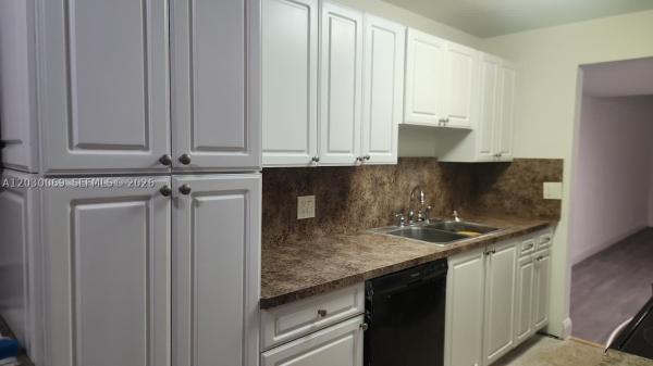 Wimbledon, 1817 NW 58th Ave #22, Lauderhill, Florida 33313, image 2