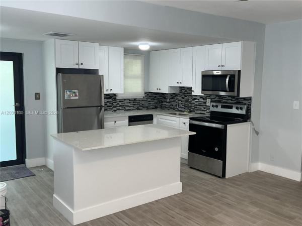 Dania Heights, 209 SW 5th St, Dania Beach, Florida 33004, image 1