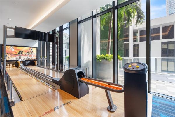 1010 Brickell, 1010 Brickell Ave #2905, Miami, Florida 33131, image 2