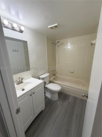 Le Club At Old Cutler, 8540 SW 212th St #303, Cutler Bay, Florida 33189, image 1