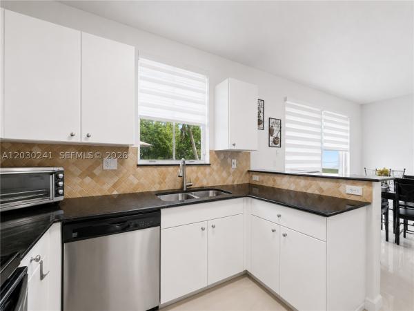 Antilles, 10918 NW 78th Ter, Doral, Florida 33178, image 3