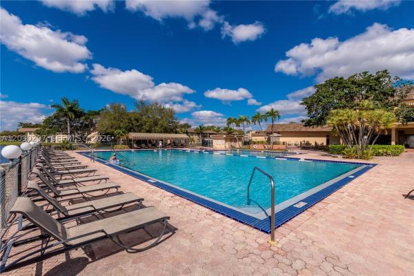 Villas At Carriage Hills, 100 Gate Rd #3-63, Hollywood, Florida 33024, image 2
