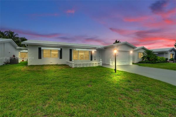Leisureville, 240 NW 25th Ct, Pompano Beach, Florida 33064, image 1