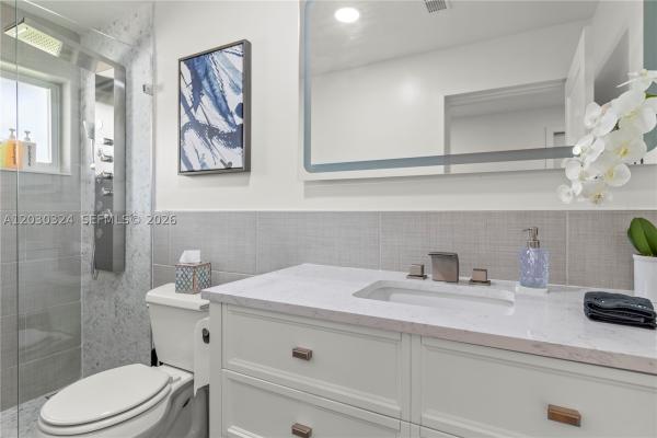 Lake Placid, 2862 NE 35th Ct, Lighthouse Point, Florida 33064, image 1