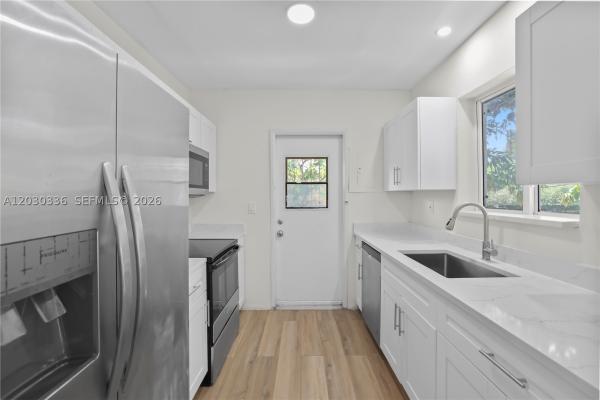 579 NW 119th St, Unincorporated Dade County, Florida 33168, image 1