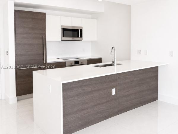 Merrick Manor, 301 Altara Ave #529, Coral Gables, Florida 33146, image 2