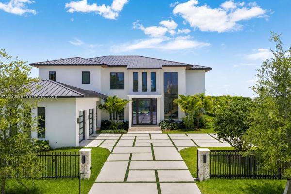 6641 SW 85th St, Unincorporated Dade County, Florida 33143, image 1