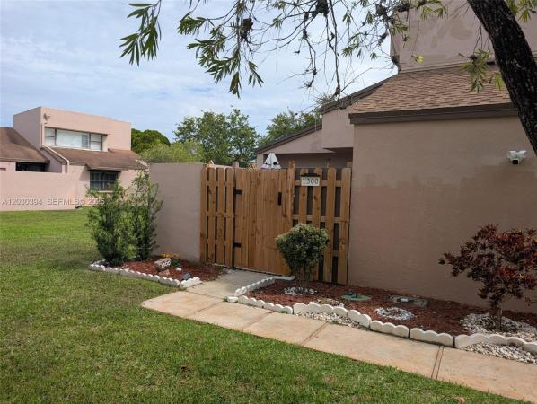 Flamingo Villas At Pembroke Lakes, 1300 NW 122nd Ter, Pembroke Pines, Florida 33026, image 1
