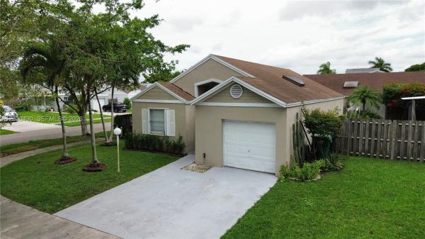 12713 SW 146th Ln, Unincorporated Dade County, Florida 33186, image 1