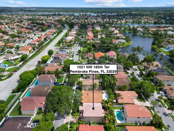 Chapel Lake Estates, 1021 NW 185th Ter, Pembroke Pines, Florida 33029, image 2
